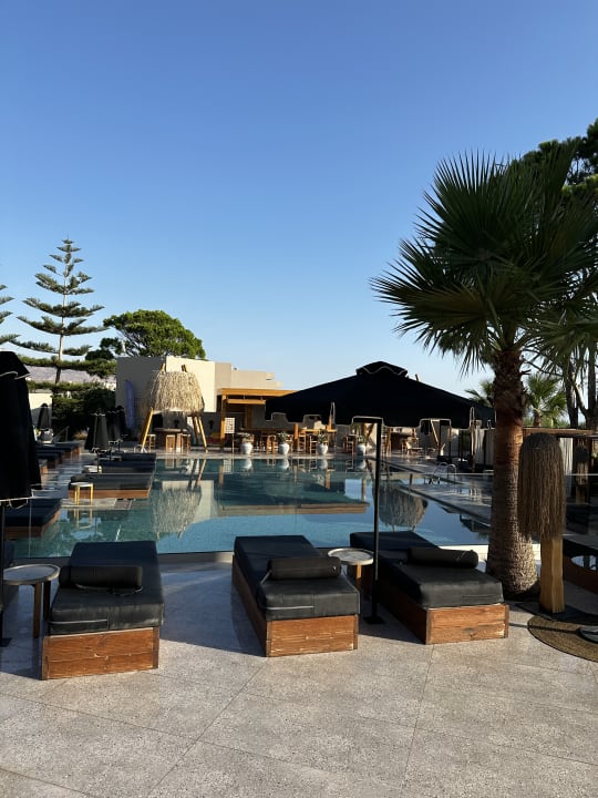 Pool Eliros Mare