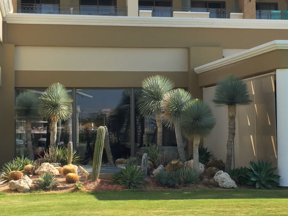 Außenansicht La Marquise Luxury Resort Complex