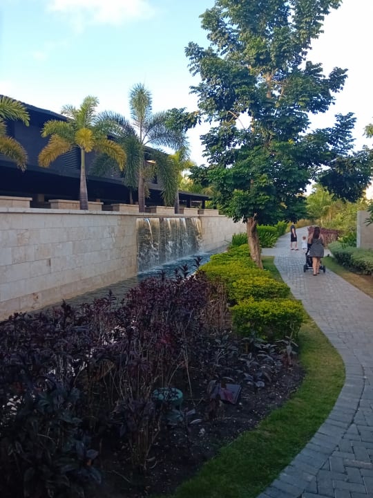 Gartenanlage Lopesan Costa Bávaro Resort, Spa & Casino