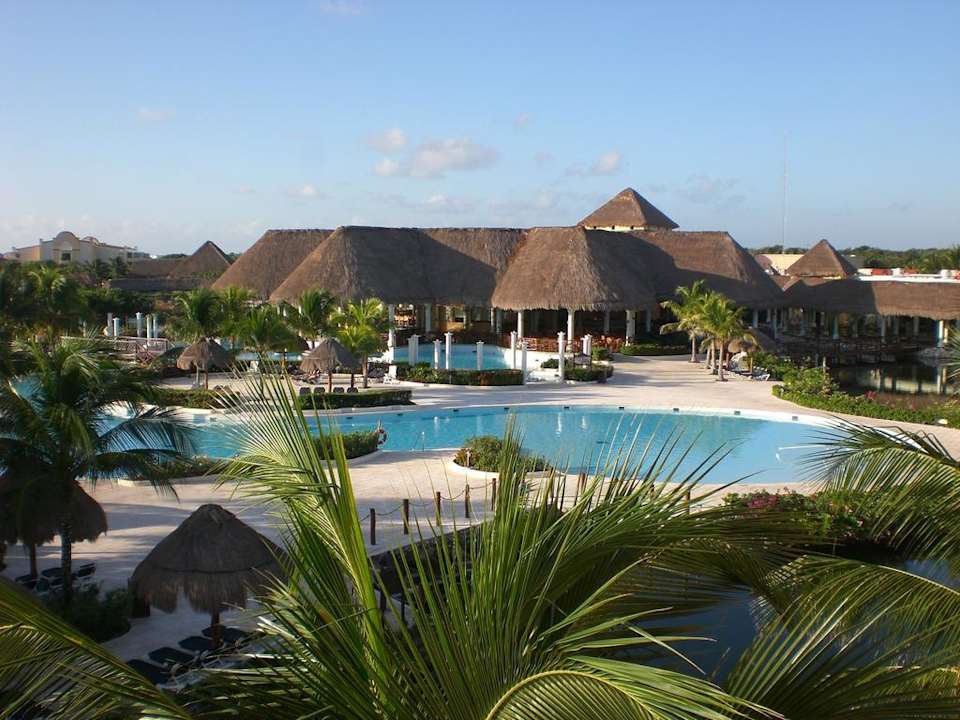 Pool Grand Palladium Select White Sand Resort & Spa