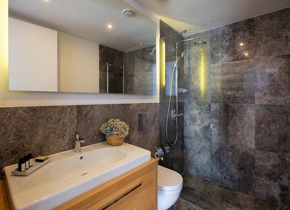 Zimmer Ando Living Taksim House