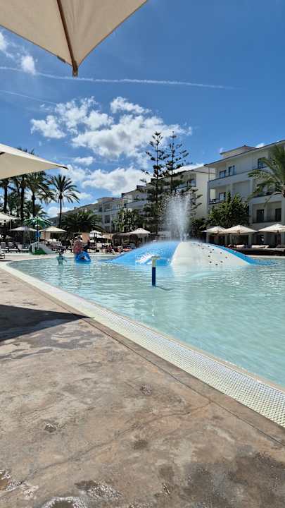 Pool Prinsotel La Dorada