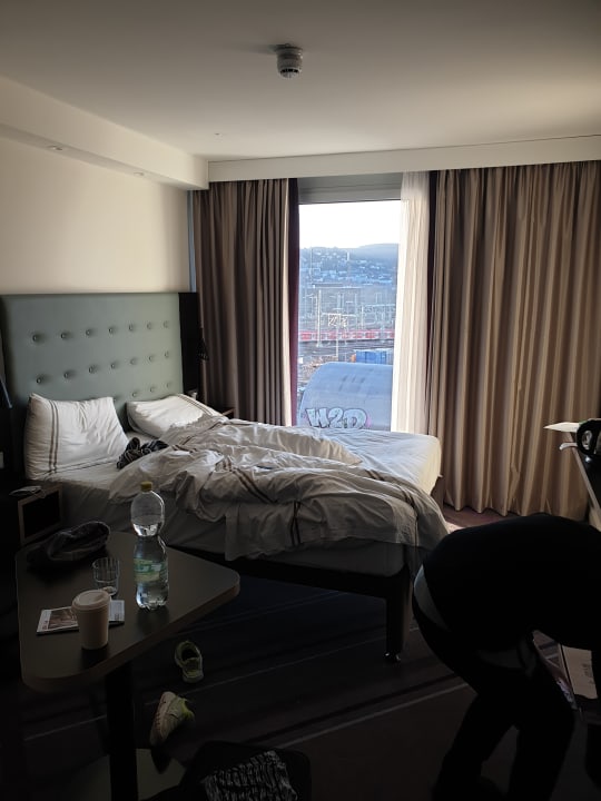 Zimmer Premier Inn Stuttgart City Centre Hotel