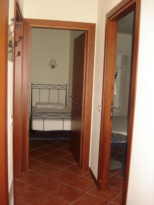 Flur mit Schlafzimmern Hotel Golf Residence