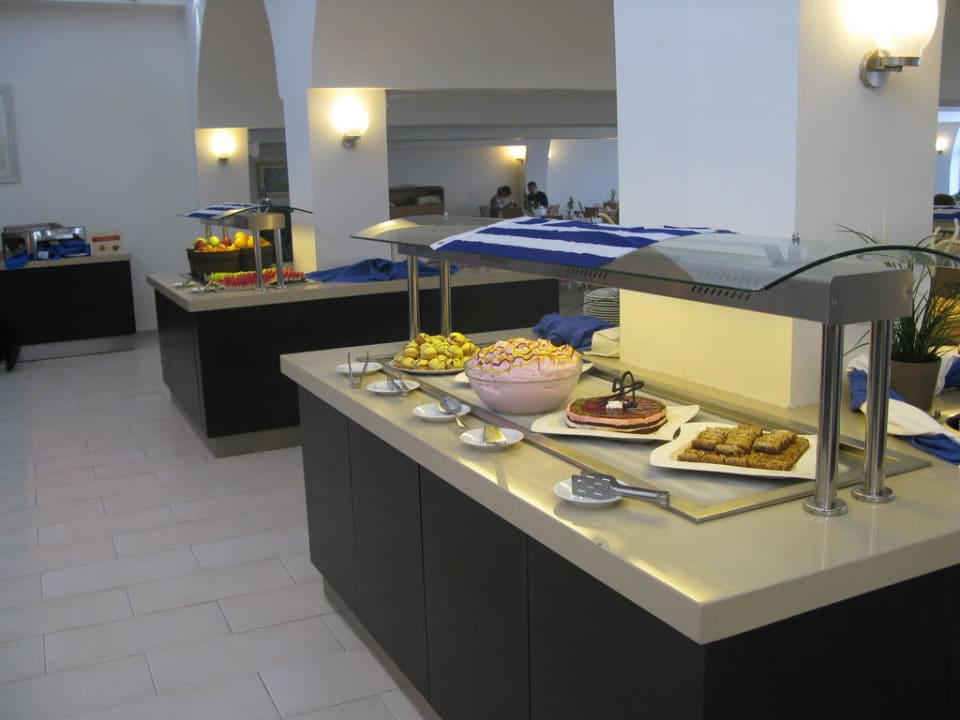 Kleiner Teil des Abendbüffets TUI BLUE Oceanis Beach and Spa Resort