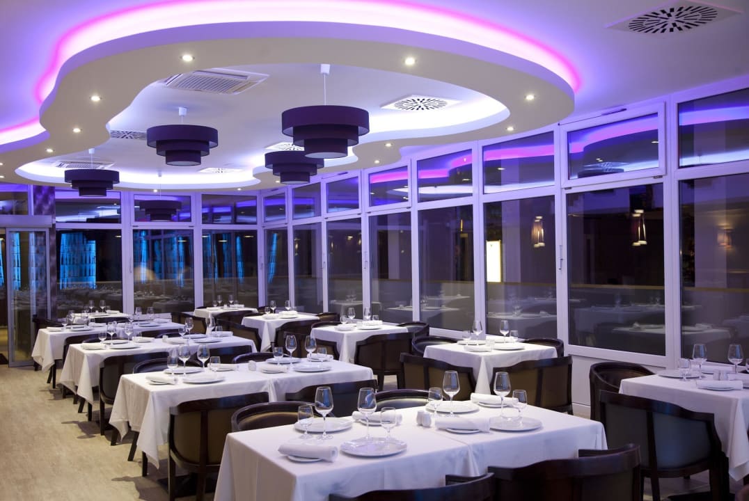 Mirage Restaurant Hotel Délibáb