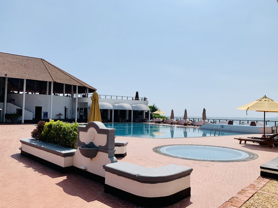 Pool Dickwella Resort & Spa