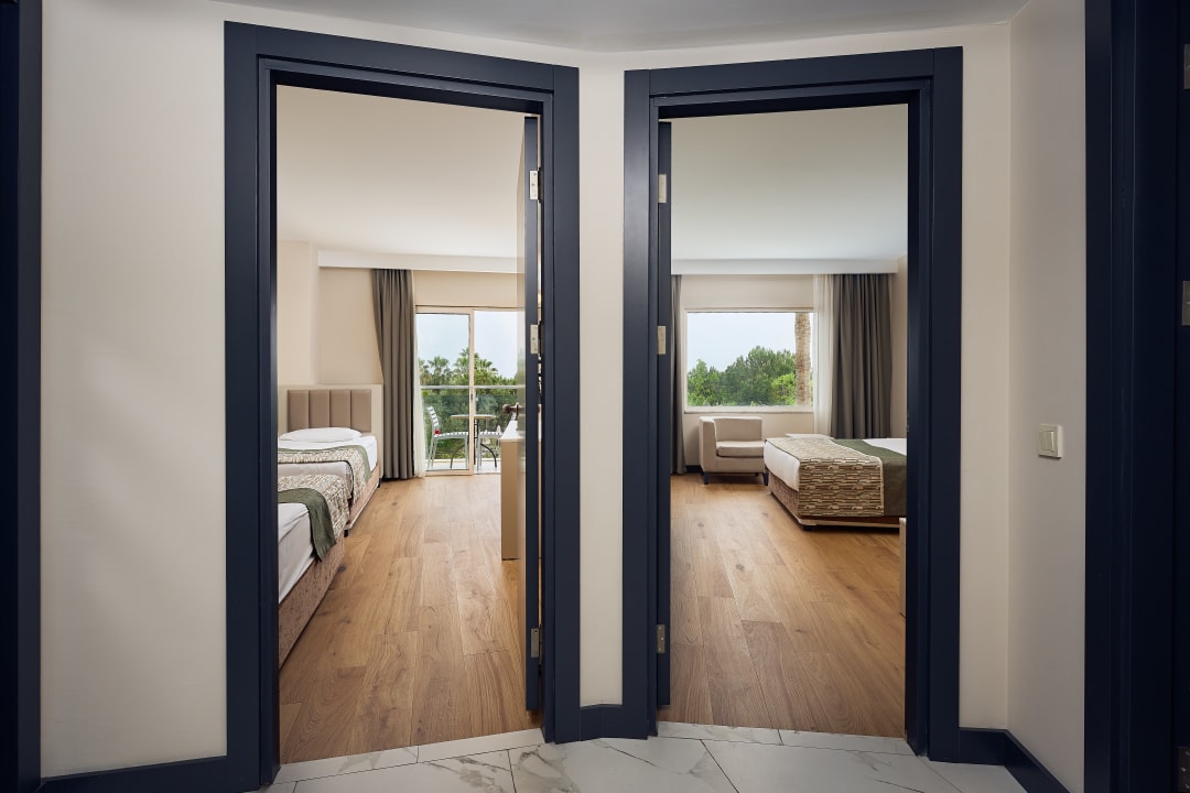 Zimmer Seaden Sea World Resort & Spa