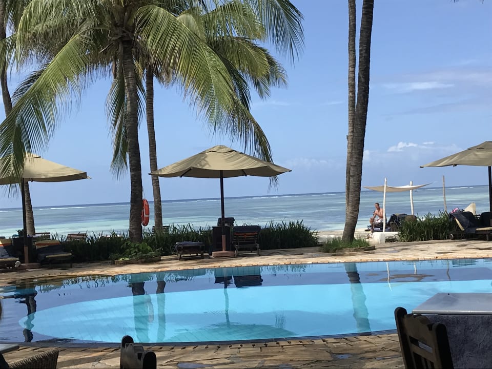 Pool Sultan Sands Island Resort & Spa