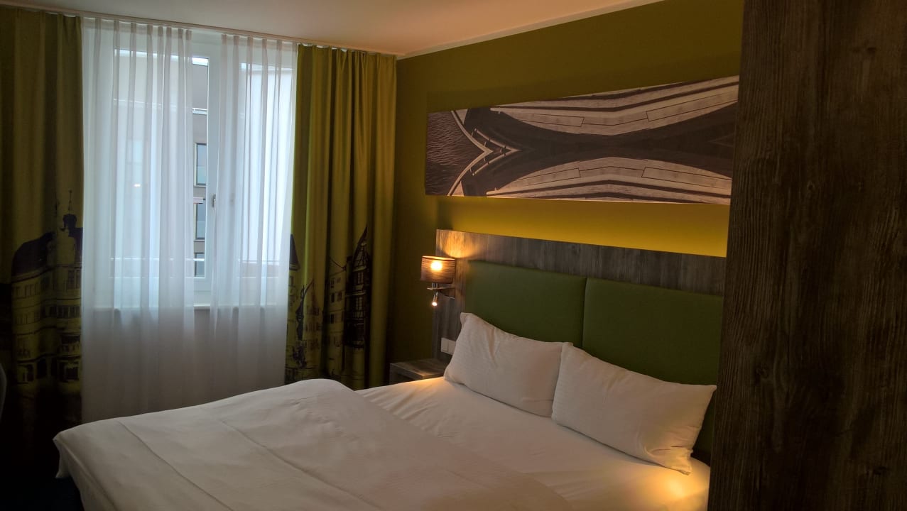 Zimmer ibis Styles Tubingen