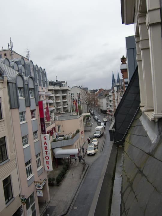 Ausblick vom Zimmer Lindner Hotel Cologne City Plaza, part of JdV by Hyatt