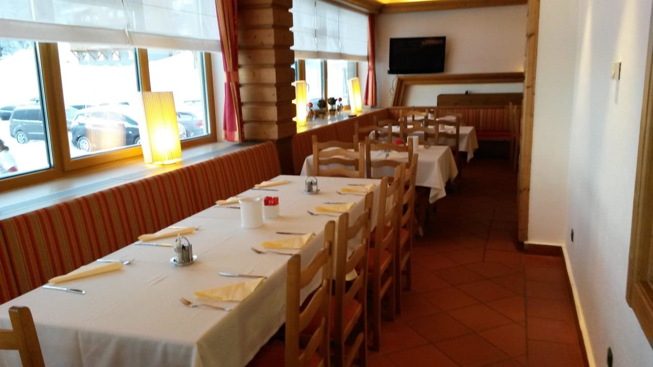 Frühstücksraum und Restaurant Almhotel Kärnten