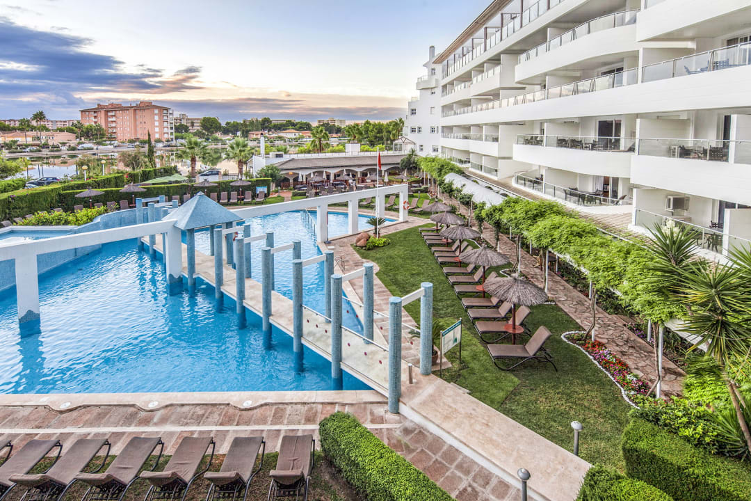 Pool Ona Garden Lago