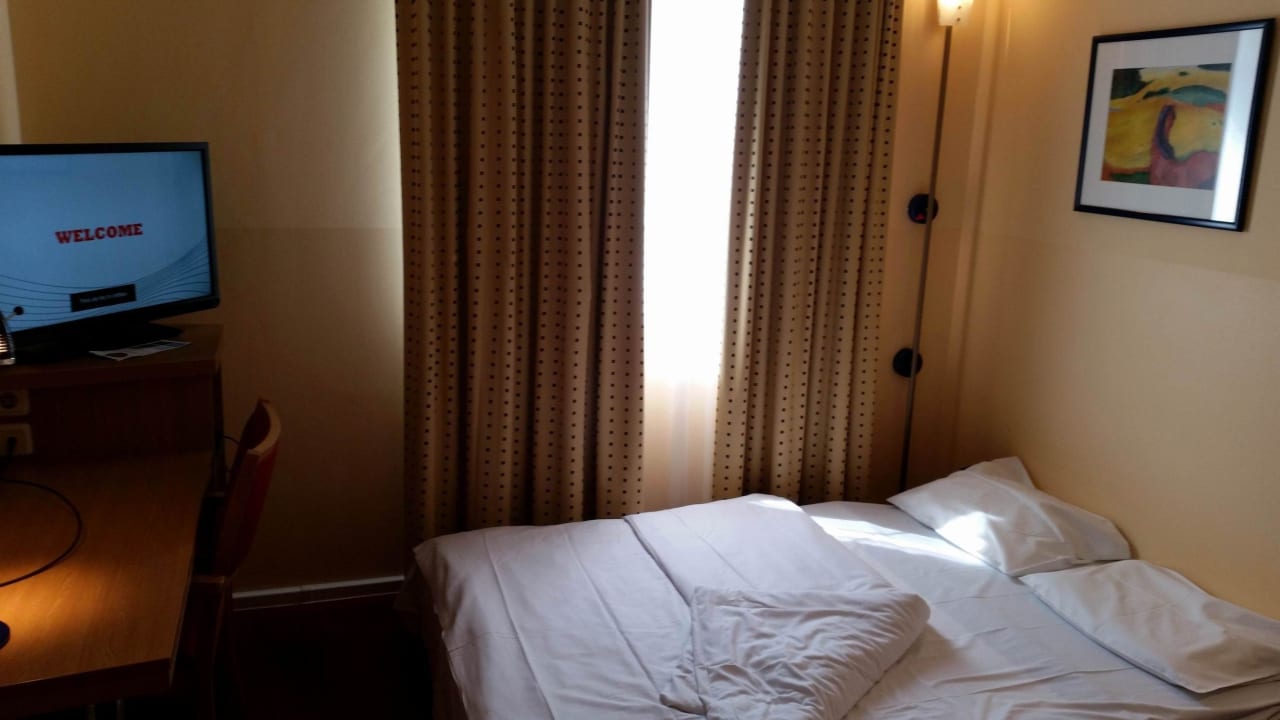 Aufenthaltsbereich Zimmer Holiday Inn Express Frankfurt - Airport