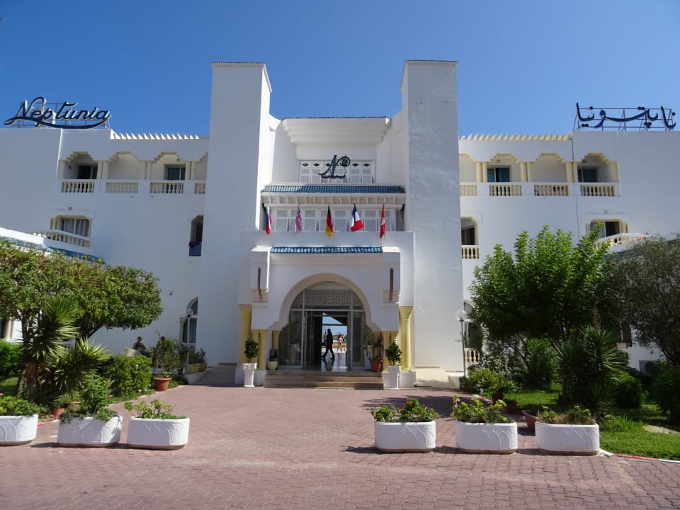 Außenansicht Hotel Neptunia Skanes