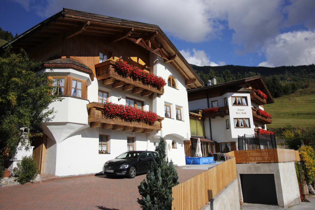 Außenansicht Haus Piz Lad