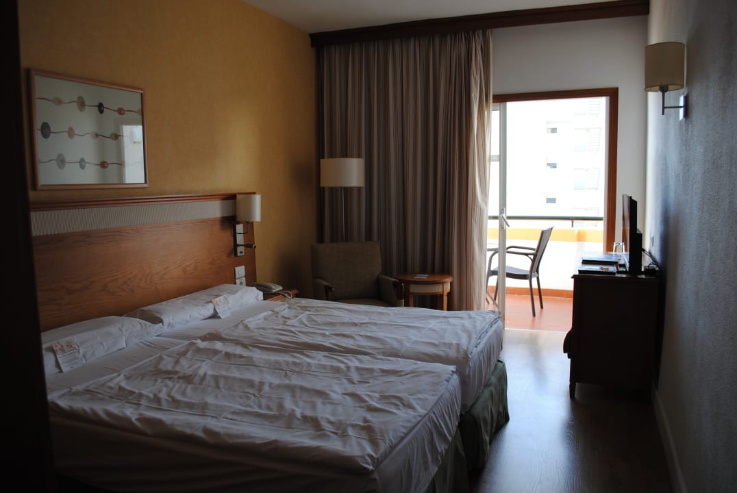 Zimmer allsun Hotel Lucana