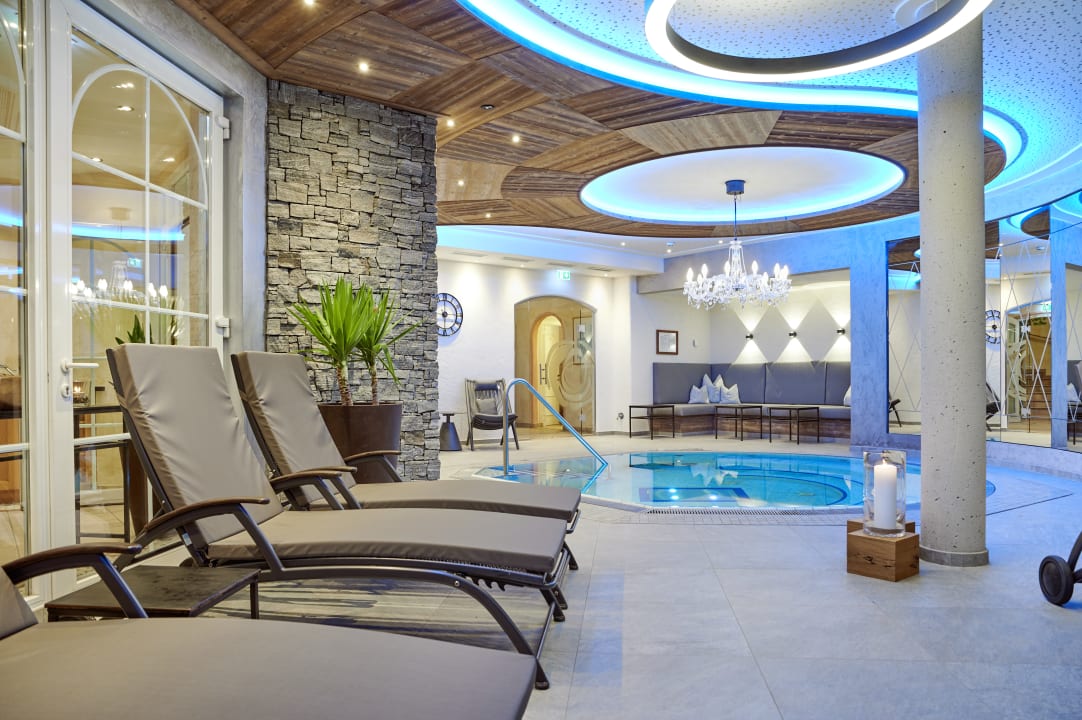 Pool Platzlhof - Mein Hotel im Zillertal