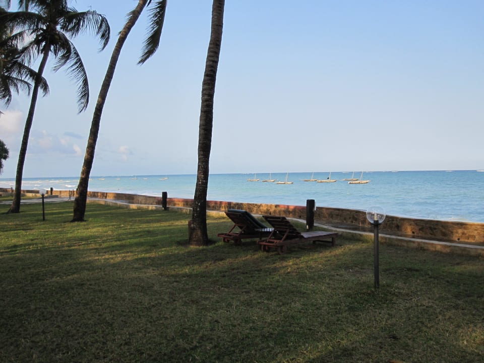 Von der Liege Neptune Village Beach Resort & Spa