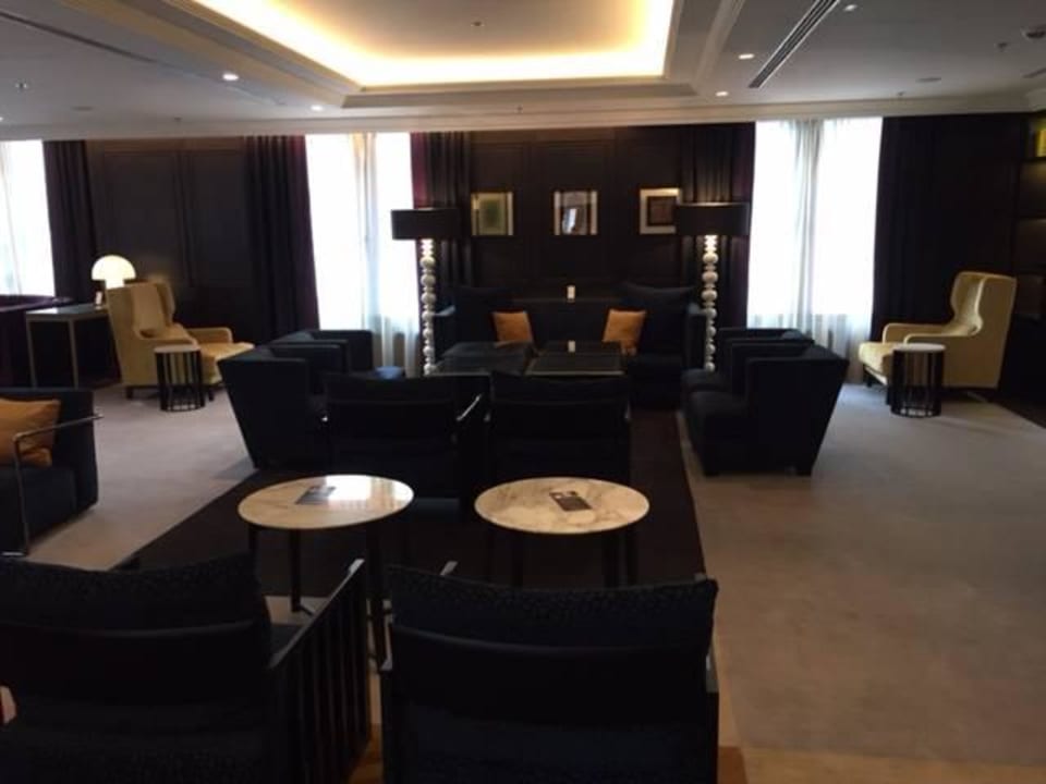 Lobby Hilton Vienna Plaza