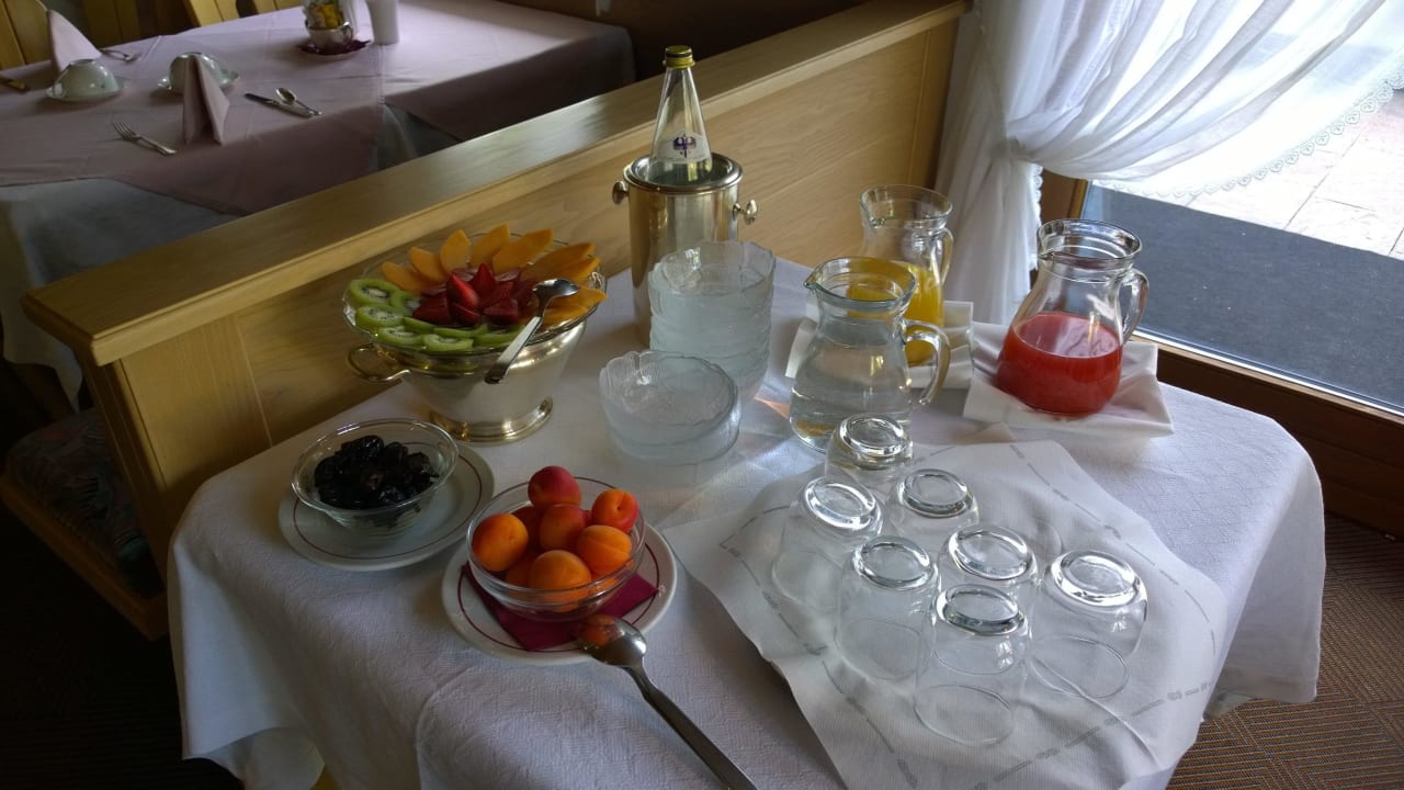 Frühstücksbüffet 1 Hotel Dolomiten & Sunnleit'n