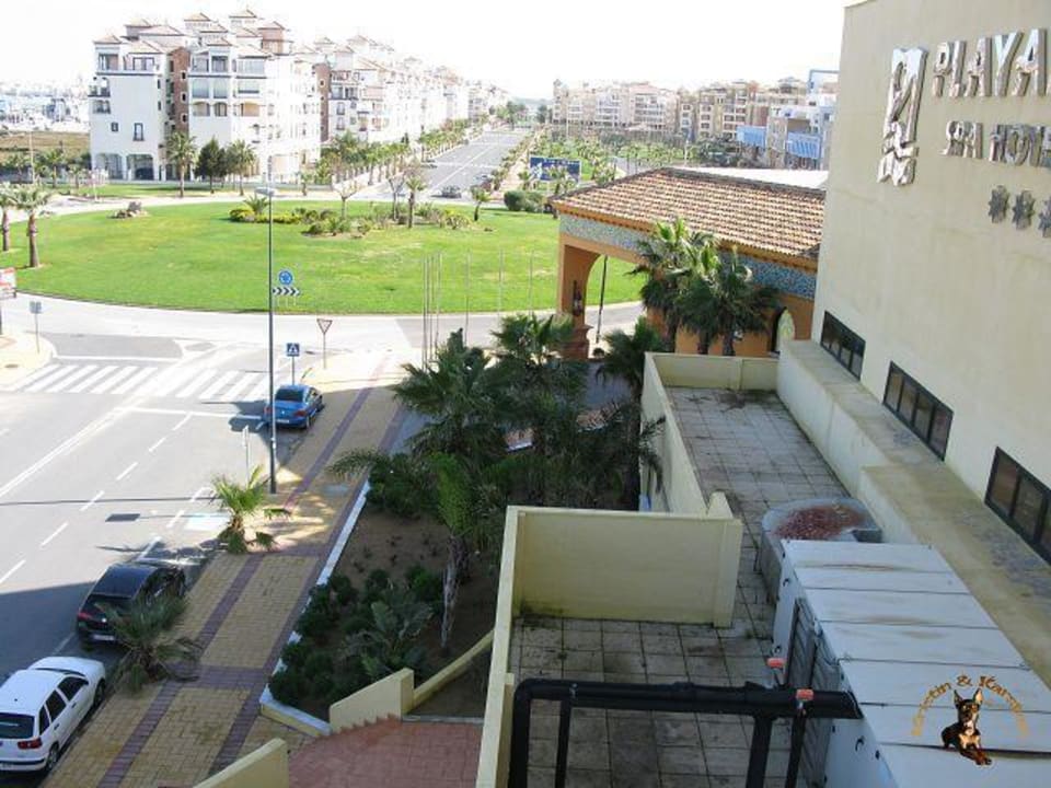 Ausblick nach rechts vom Appartement 427 Playamarina Hotel
