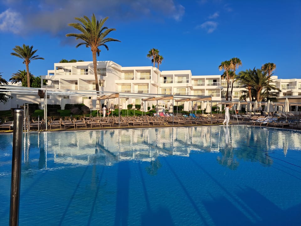 Pool Hotel Riu Paraiso Lanzarote