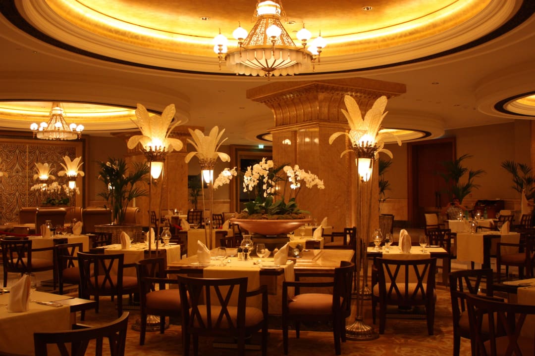 Hier gibt es Frühstück Emirates Palace Mandarin Oriental