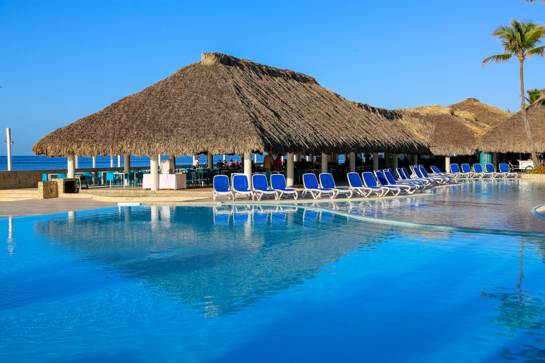 Pool Hotel Viva Dominicus Beach by Wyndham - All Inclusive Resort