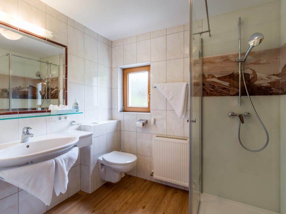 Zimmer Apartments Alpinschlössl Mayrhofen im Zillertal