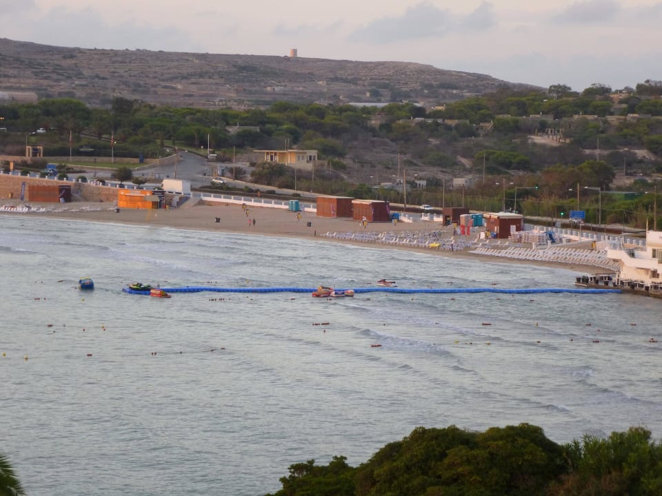 Der Hauptstrand von Mellieha Hotel Mellieha Bay