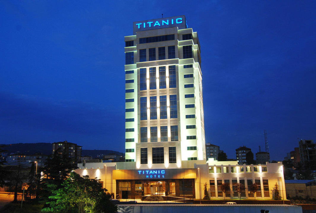 Hotel Exterior Titanic Business Kartal