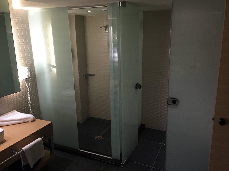 Dusche und Toilette Atlantica Mikri Poli Kos