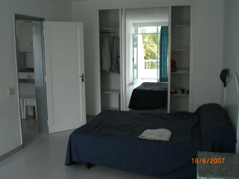 Schlafzimmer 1 Ereza Apartamentos Los Hibiscos- Adults Only