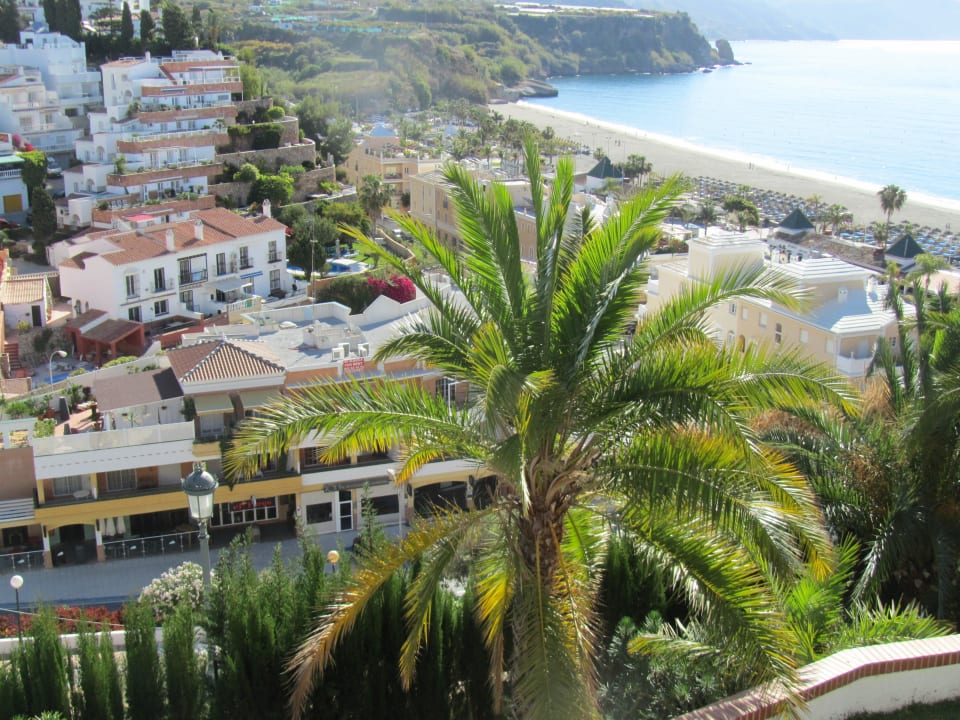 Blick zum Strand vom Hotel Hotel Parador de Nerja