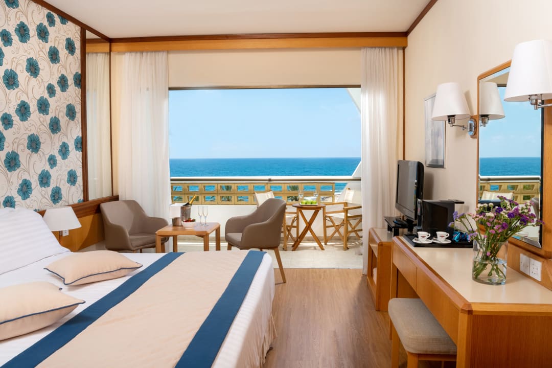 Zimmer Constantinou Bros Athena Royal Beach Hotel