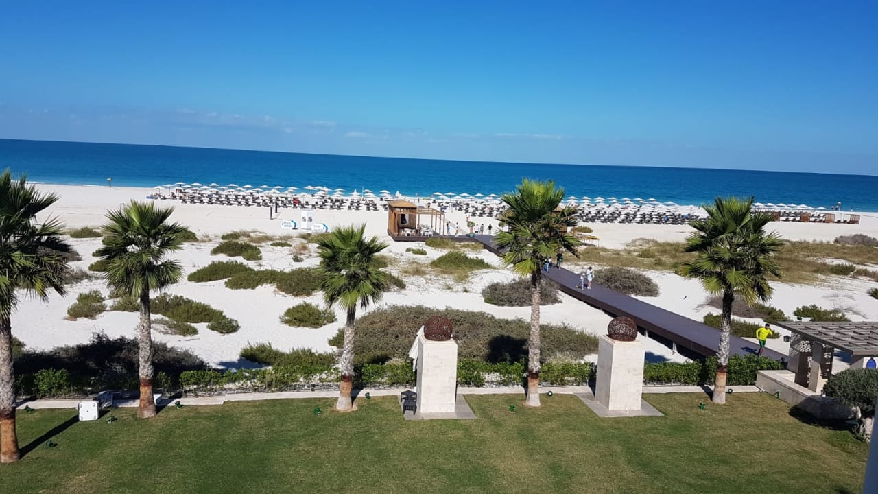 Strand Rixos Premium Saadiyat Island