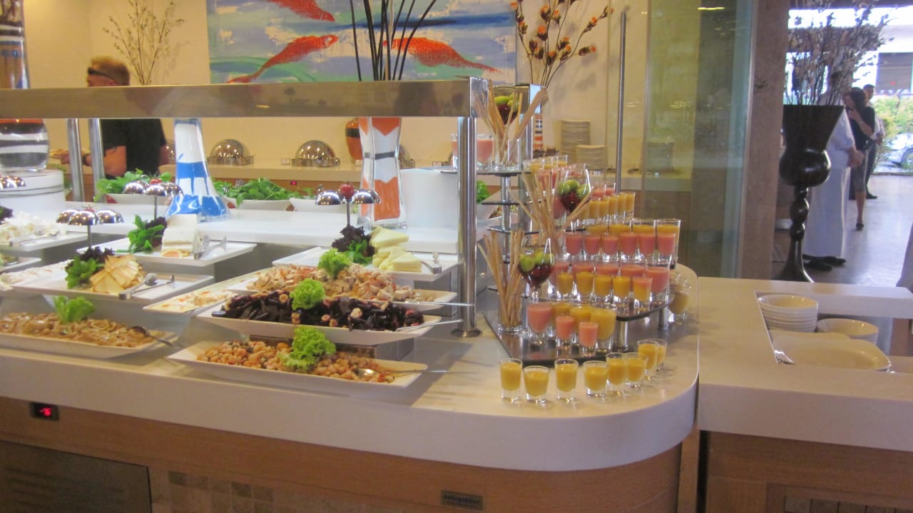 Büffet Ramada Plaza by Wyndham Antalya