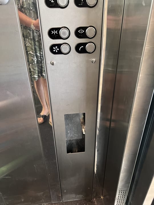 Sonstiges Well Palace Side