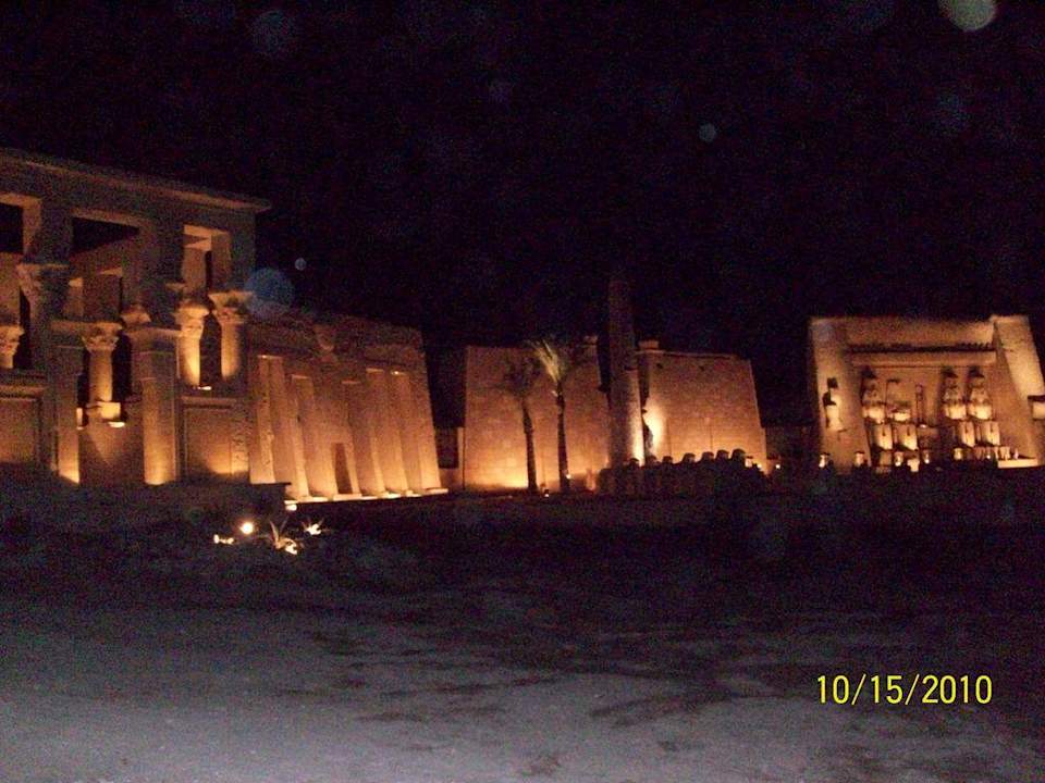 Amphitheater des Hotels Pickalbatros Alf Leila Wa Leila Resort - Neverland Hurghada