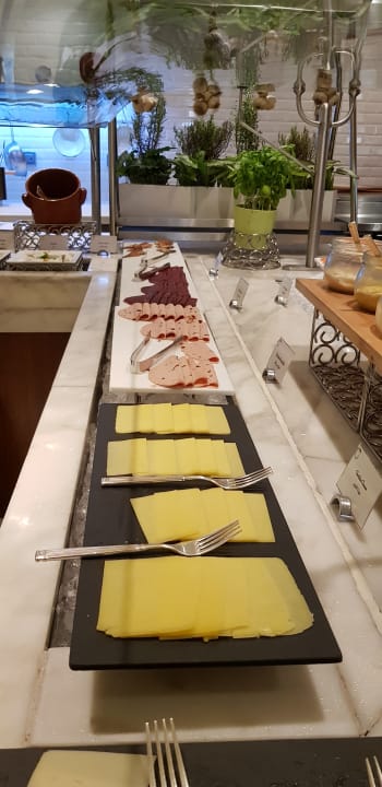 Gastro The Ritz-Carlton Abu Dhabi Grand Canal