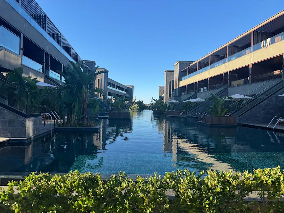 Pool Jacaranda Luxury Resort