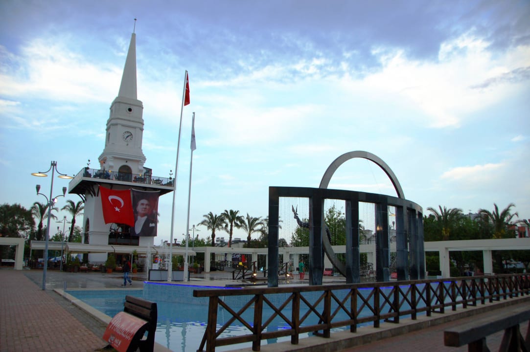 Часовая башня Armas Gül Beach