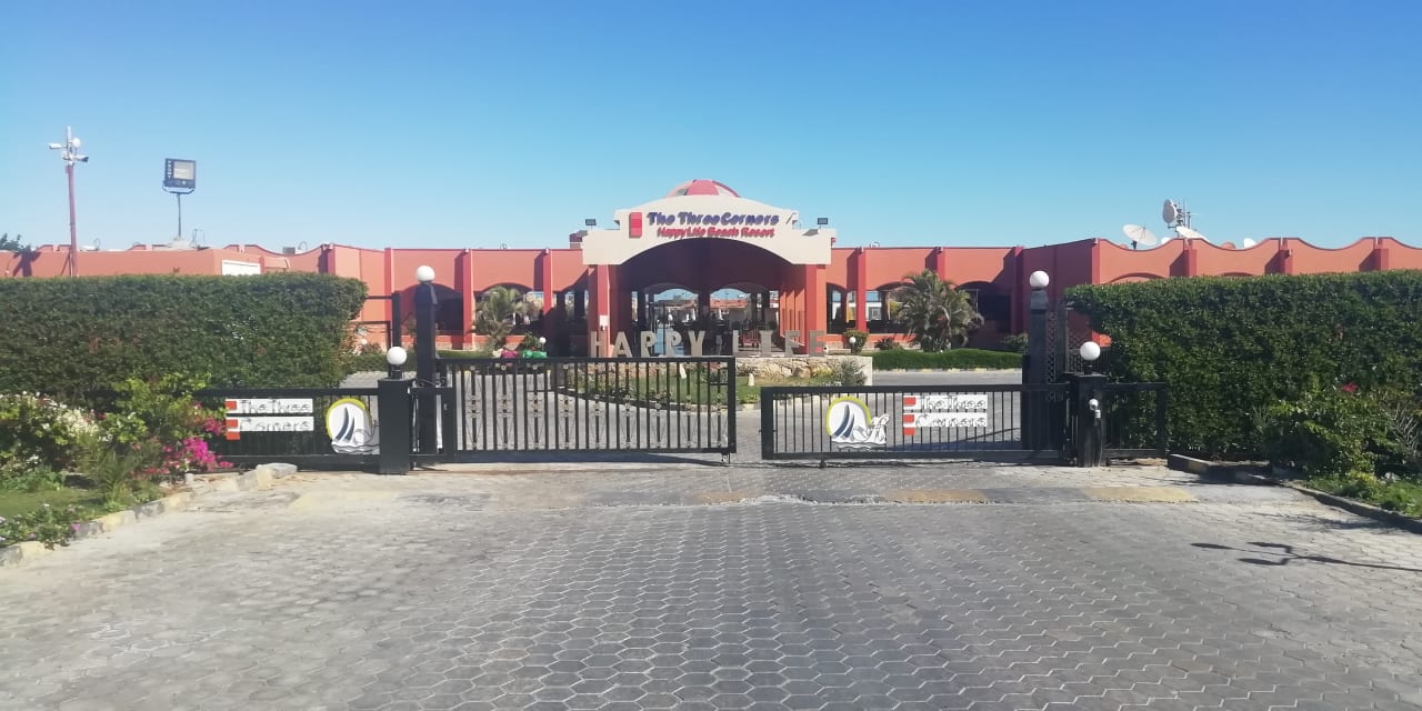 Außenansicht Three Corners Happy Life Beach Resort