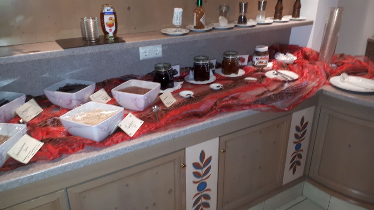 Gastro Hotel Garni Alpenruh-Micheluzzi