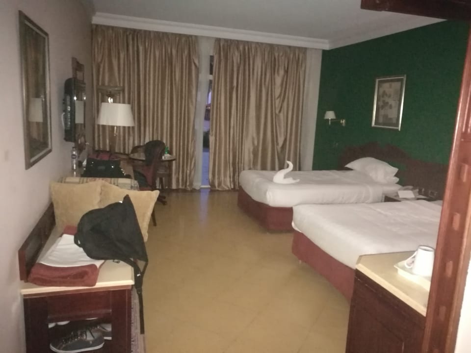 Zimmer Palm Royale Resort - Soma Bay