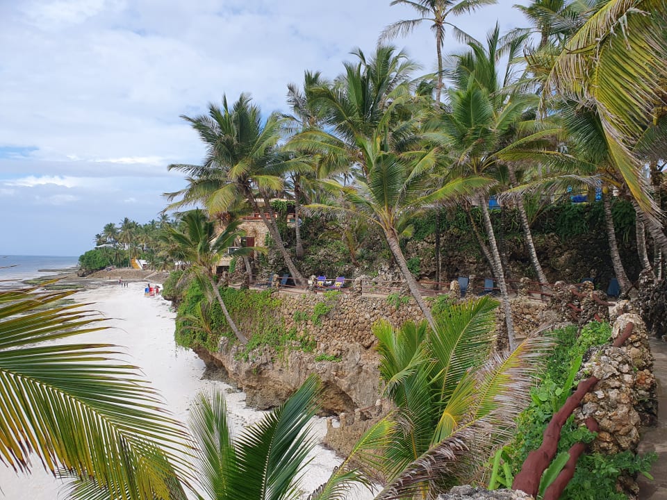 Gartenanlage Bahari Beach Hotel