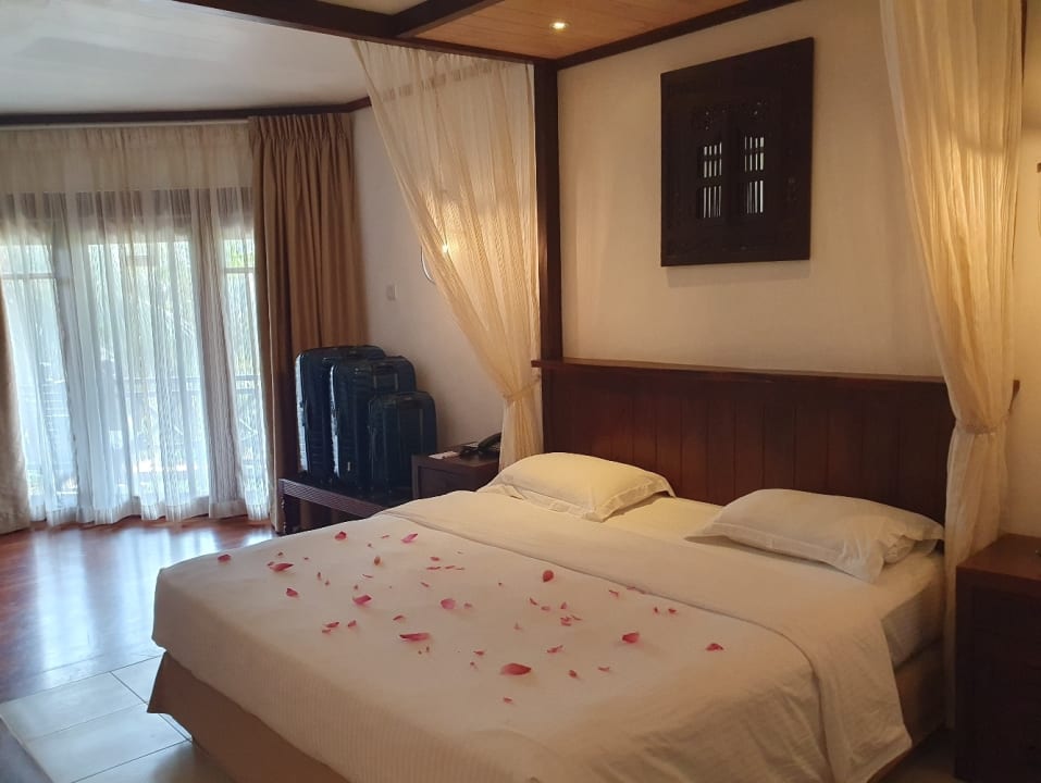 Zimmer Royal Palms Beach Hotel