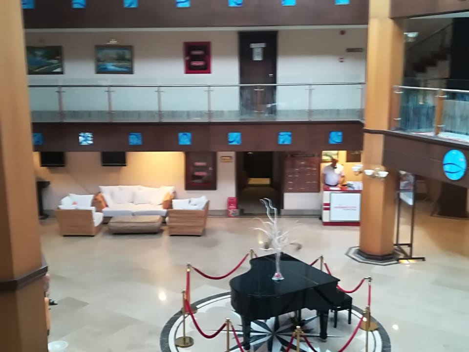 Lobby Latanya Park Resort