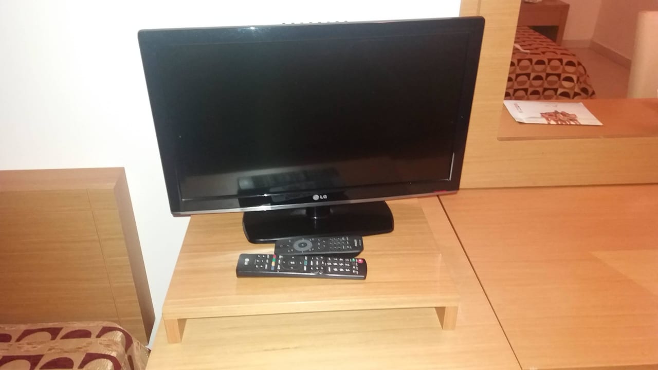 TV mit DVD-Player Hotel Kalithea Horizon Royal